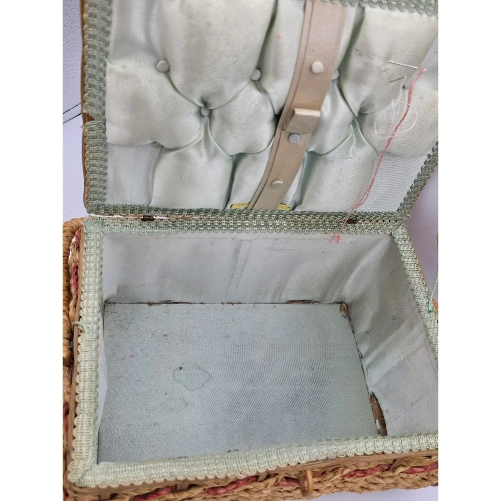 Vintage Large Woven Wicker Sewing Basket - Oakville Company USA - 1950s‎ 10x7x5